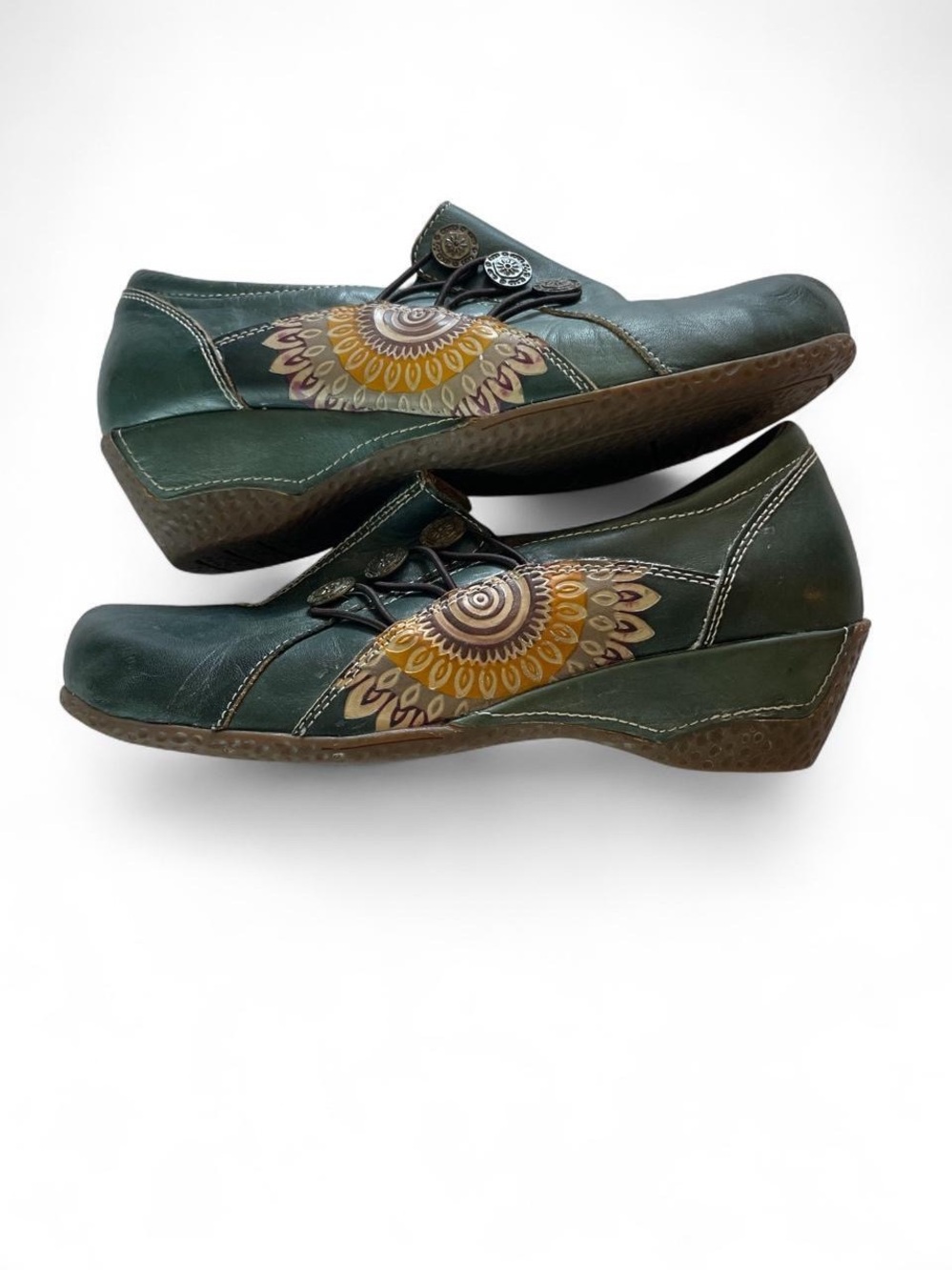 L’Artiste Dark Green Italian Leather Wedge Bootie’s with Sunburst Detail